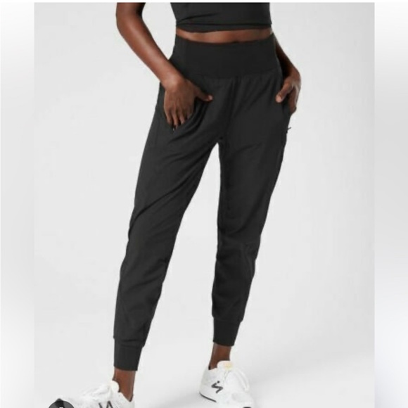 Pants - Athleta Distance Jogger in Dobby